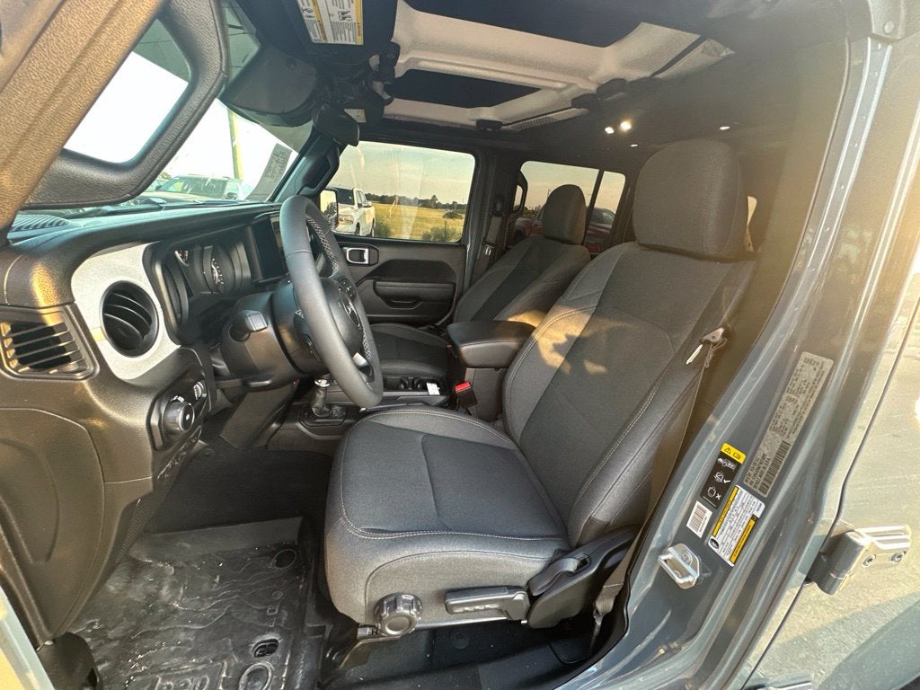 2026 Jeep Wrangler 4-Door Willys 4x4