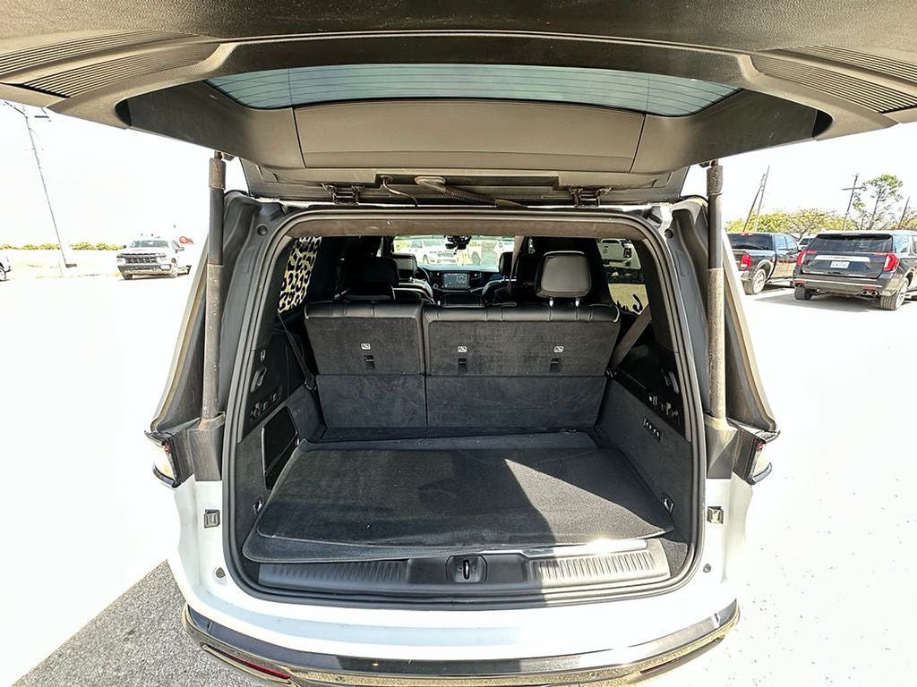 2023 Jeep Grand Wagoneer Series II