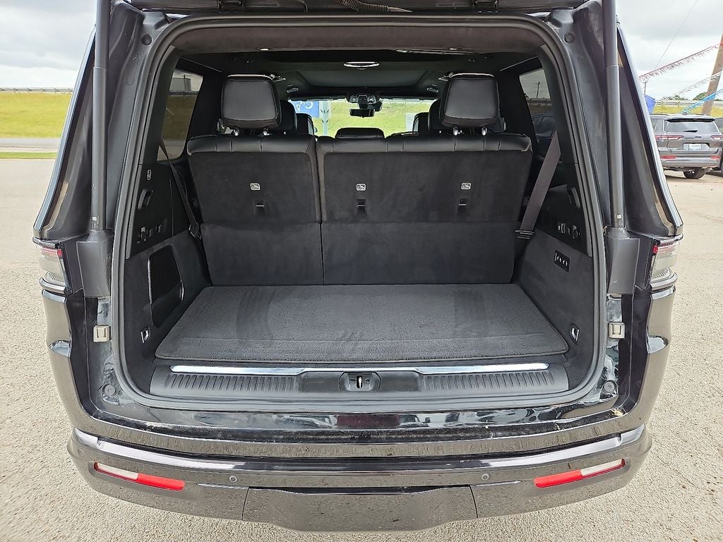 2023 Jeep Grand Wagoneer Series III