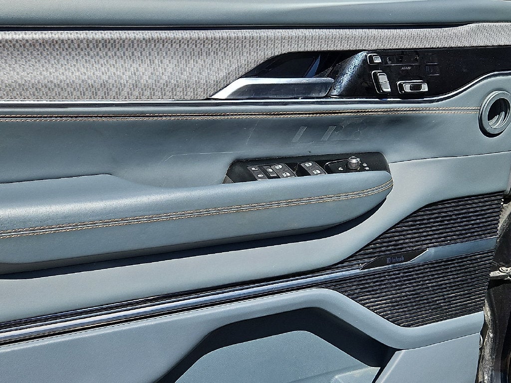 2023 Jeep Grand Wagoneer Series III 4x4