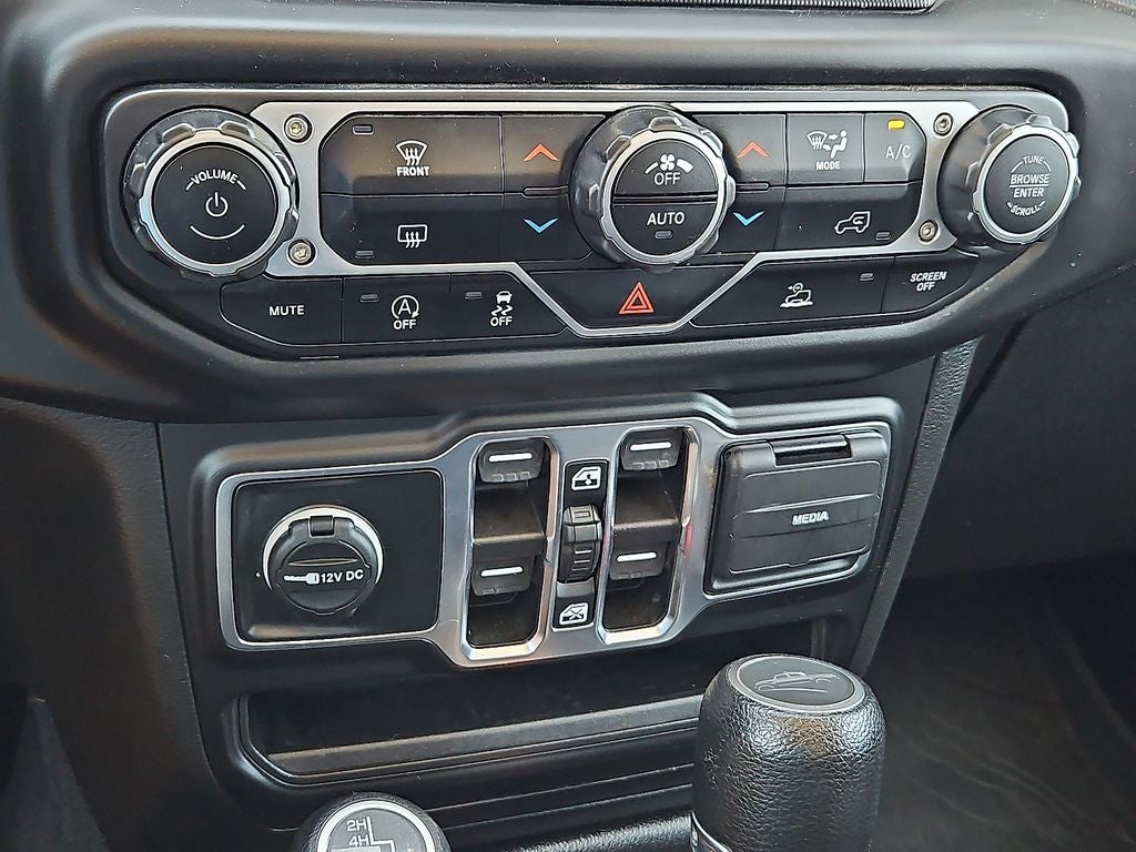 2022 Jeep Gladiator Willys
