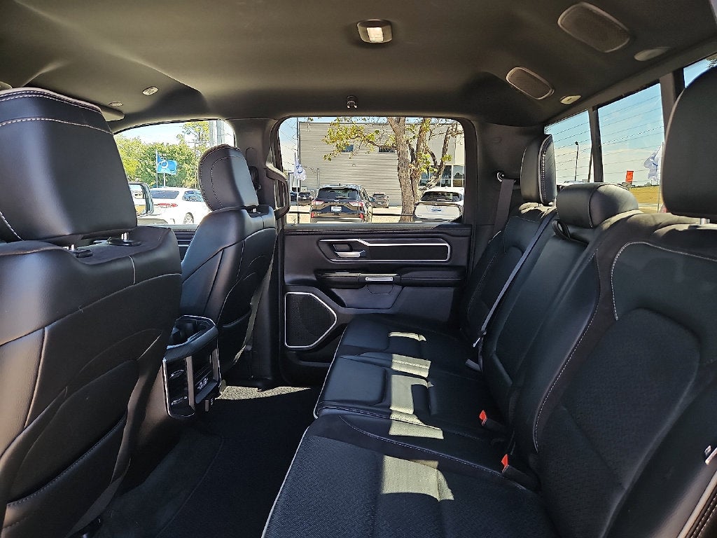 2023 RAM 1500 Laramie Crew Cab 4x2 5'7' Box