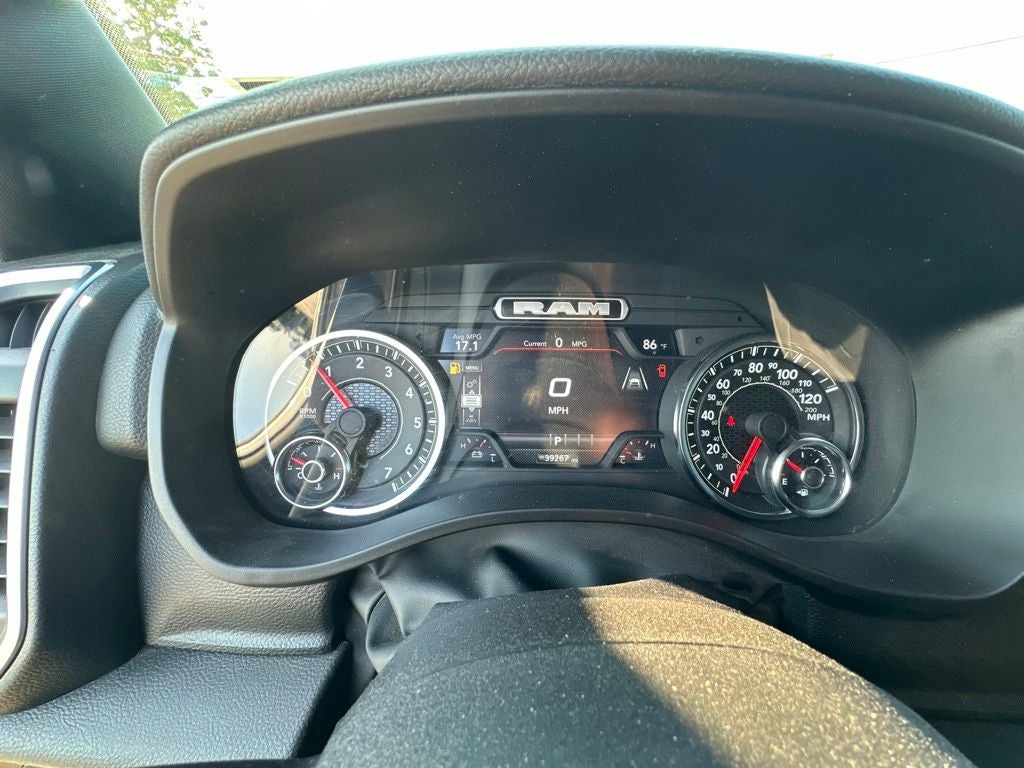 2025 RAM 1500 Lone Star Crew Cab 4x4 5'7' Box