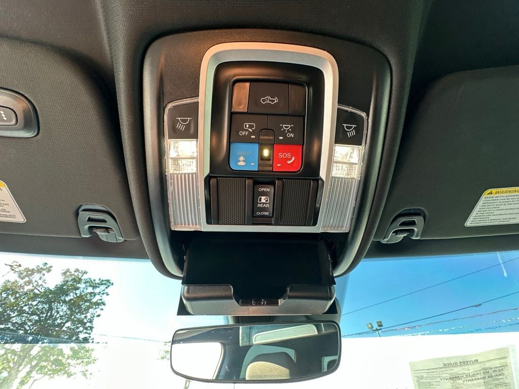 2025 RAM 1500 Lone Star Crew Cab 4x4 5'7' Box