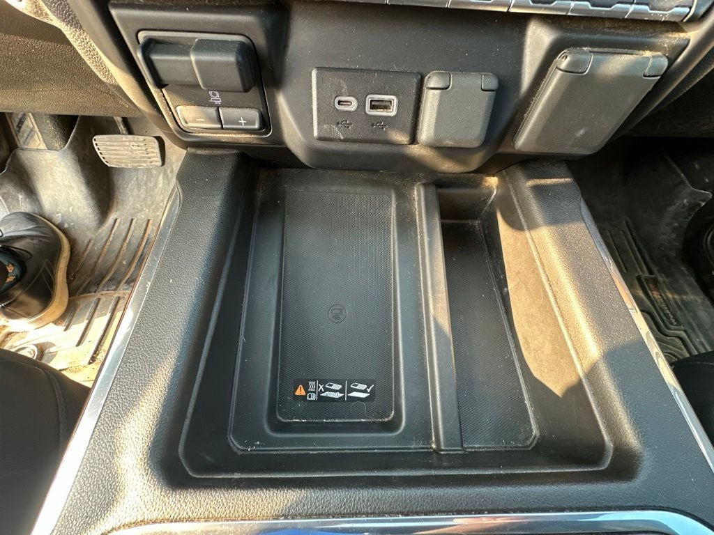 2022 Chevrolet Silverado 3500HD 4WD Crew Cab Standard Bed High Country