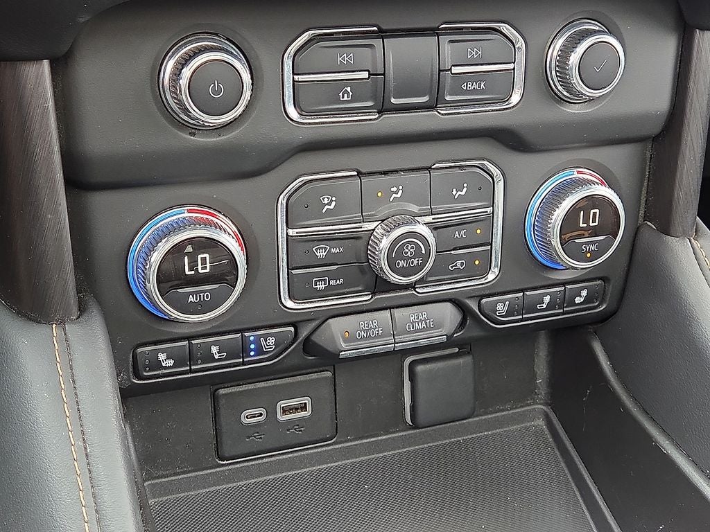 2024 GMC Yukon 4WD AT4