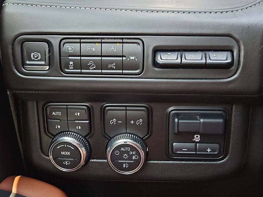 2023 GMC Yukon XL 4WD Denali Ultimate