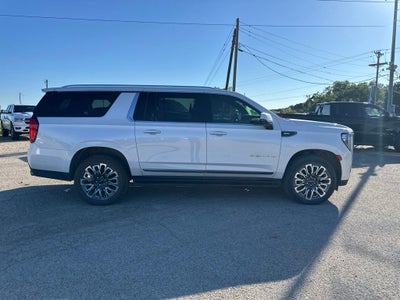 2023 GMC Yukon XL Denali Ultimate