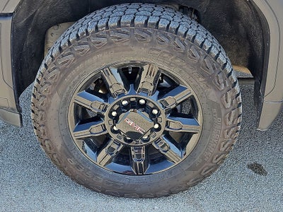 2024 GMC Sierra 2500HD 4WD Crew Cab Standard Bed AT4