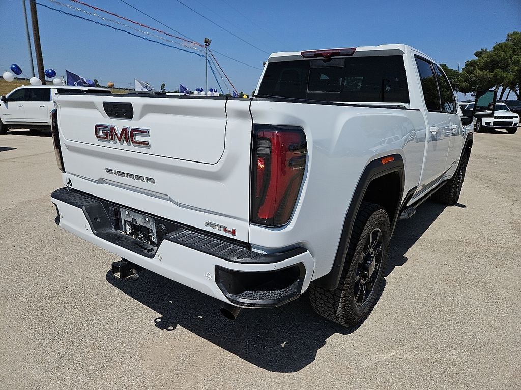 2024 GMC Sierra 2500HD 4WD Crew Cab Standard Bed AT4