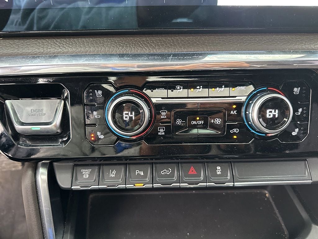 2024 GMC Sierra 3500HD Denali