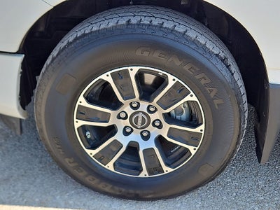 2024 Nissan TITAN Crew Cab SV 4x4