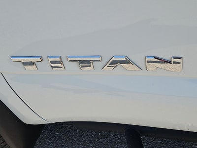 2024 Nissan TITAN Crew Cab SV 4x4
