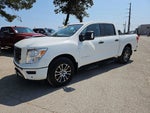2024 Nissan TITAN Crew Cab SV 4x4