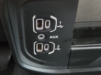 2025 RAM 3500 Tradesman Crew Cab 4x4 8' Box