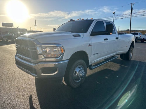 2022 RAM 3500 Tradesman Crew Cab 4x4 8' Box