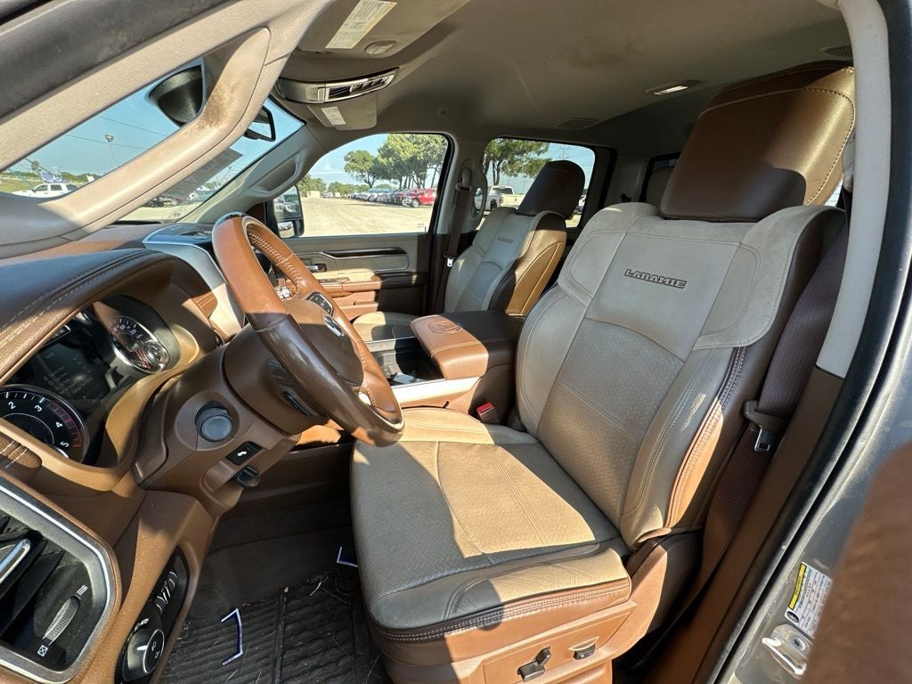 2023 RAM 3500 Laramie Crew Cab 4x4 8' Box