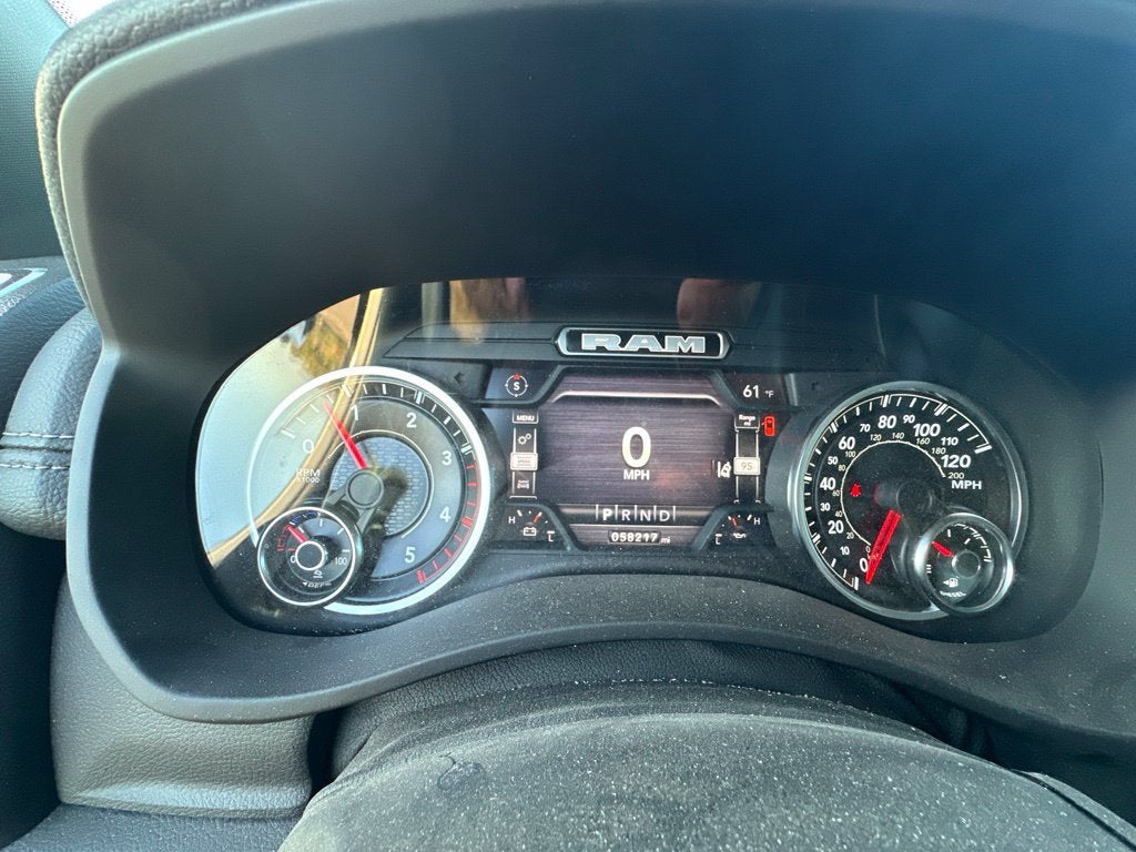2022 RAM 2500 Laramie Crew Cab 4x4 6'4' Box