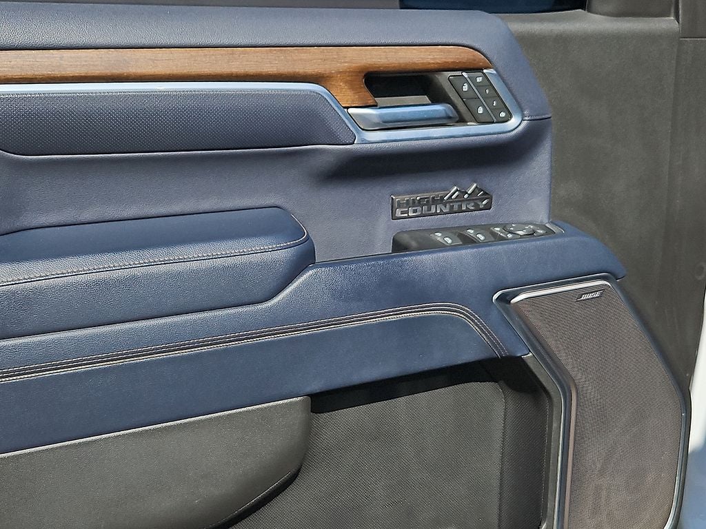 2023 Chevrolet Silverado 1500 4WD Crew Cab Short Bed High Country