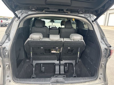 2025 Toyota Sienna XLE 8 Passenger