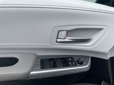 2025 Toyota Sienna XLE 8 Passenger
