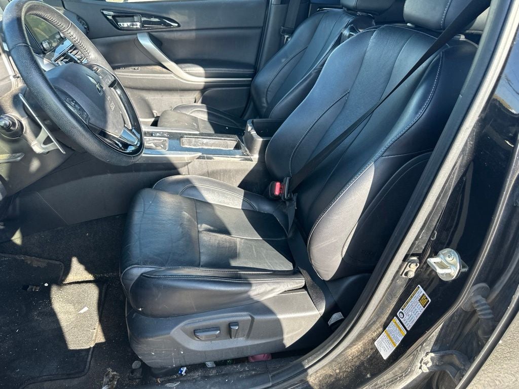 2022 Mitsubishi Eclipse Cross Base
