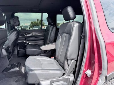 2022 Jeep Wagoneer Series III