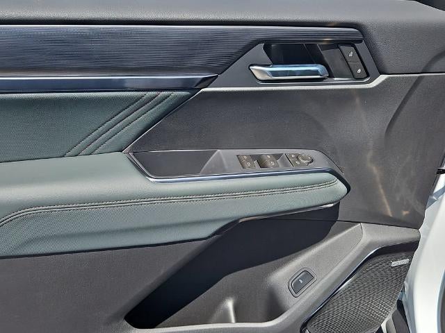 2027 GMC Acadia AT4