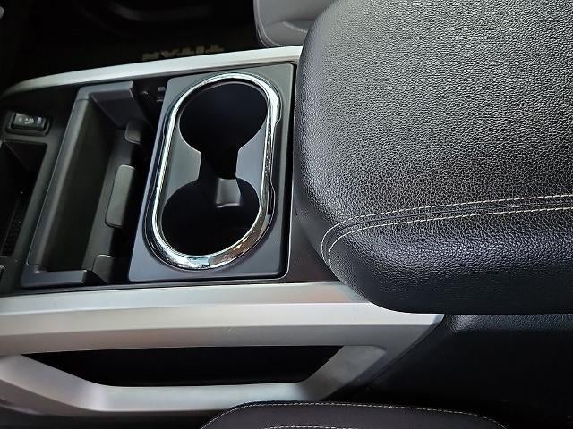 2023 Nissan Titan SV