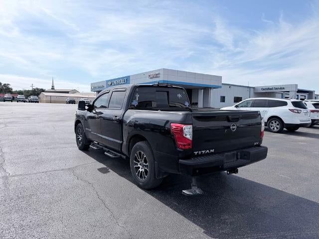 2023 Nissan Titan SV