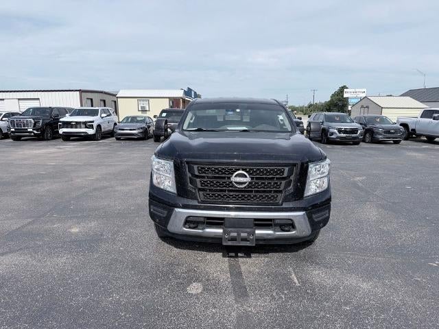 2023 Nissan Titan SV