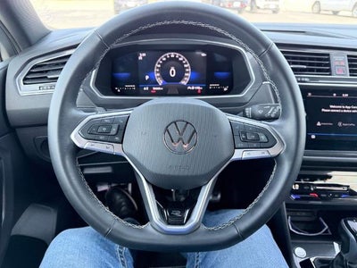 2023 Volkswagen Tiguan SE R-Line Black