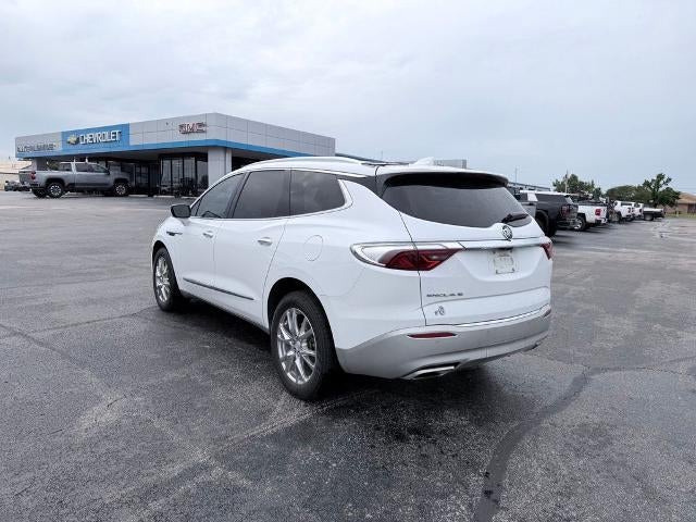 2022 Buick Enclave Essence
