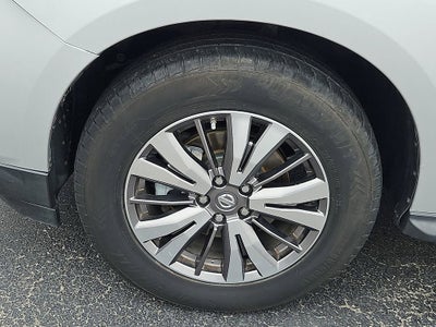 2018 Nissan Pathfinder SV