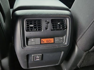 2018 Nissan Pathfinder SV