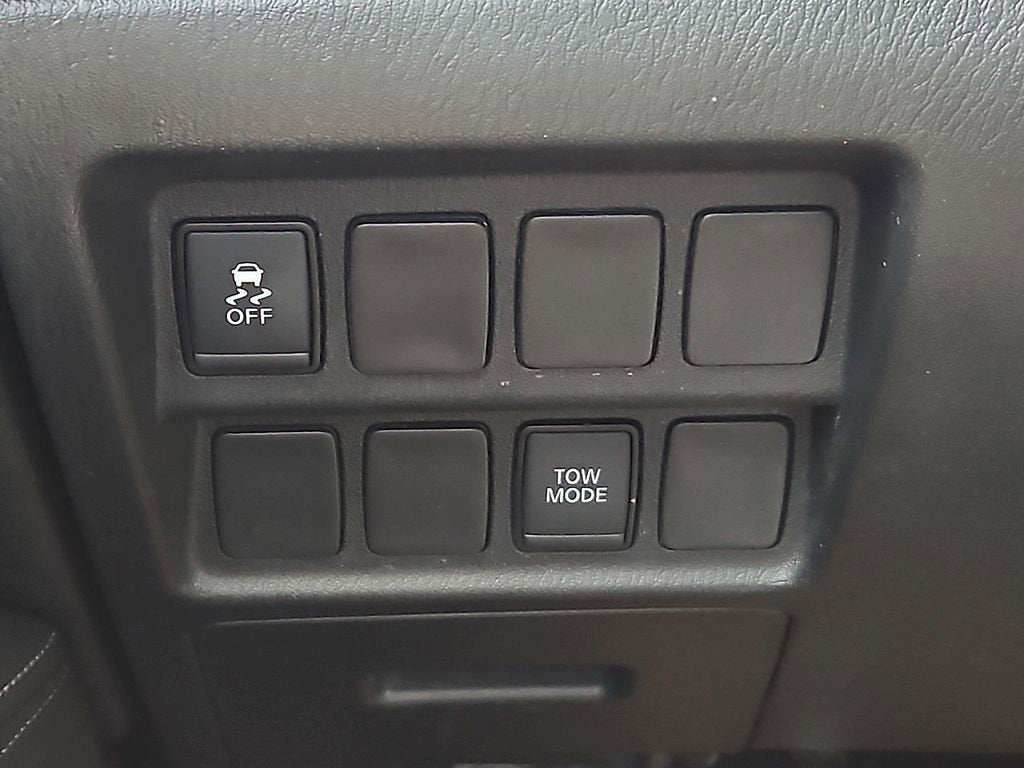 2018 Nissan Pathfinder SV