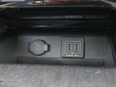 2018 Nissan Pathfinder SV