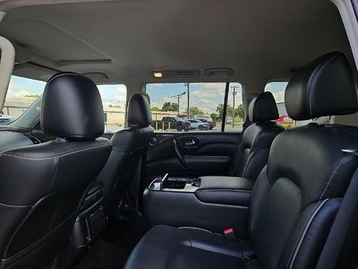 2024 INFINITI QX80 LUXE