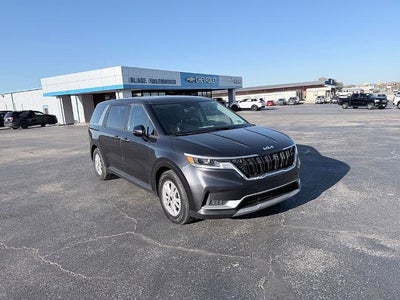 2024 Kia Carnival LX